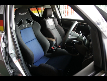 RECARO�i���J���V�[�g�j�@SUZUKI�@�X�C�t�g�X�|�[�c�@ZC32S�@�Ɂ@SR-7�@GK100�@BK/BL�@����