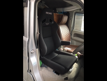 RECARO�i���J���V�[�g�j�@SUZUKI�@�G�u���B�@DA17V�@�Ɂ@RECARO�i���J���j�@SR-7F�@GK100�@BK/BK�@�A�[�����X�g�t���@����