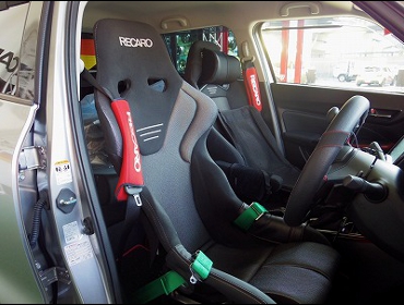 SUZUKI�@�X�C�t�g�X�|�[�c�@ZC33�@�Ɂ@RECARO�i���J���j�@RS-G�@GK�@BK/SIL�@�V�[�g�q�[�^�[�t���@���@SR-7F�@GK100�@BK/SIL�@�A�[�����X�g�t���@����