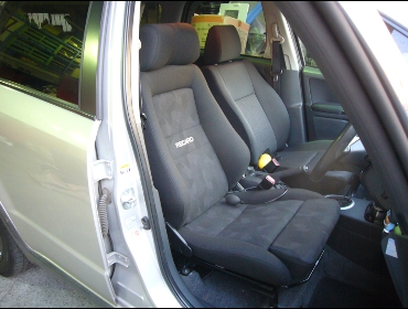 RECARO�i���J���V�[�g�j�@SUZUKI�@SX4�@YB11S�@�Ɂ@RECARO�i���J���j�@�G���S���hMV�@BK�@�V�[�g�q�[�^�[�t���@����