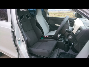 RECARO�i���J���V�[�g�j�@SUZUKI�@�A���g�@HA36S�i2016�N1���j�@�Ɂ@RECARO�i���J���j�@SR-7F�@KK100�@BK�@����