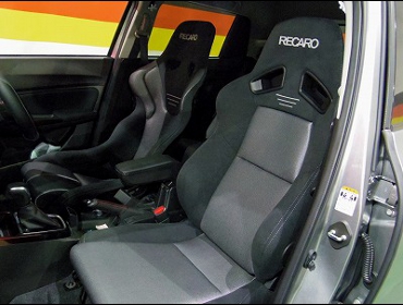 SUZUKI�@�X�C�t�g�X�|�[�c�@ZC33S�i2018�N�j�@�Ɂ@RECARO�i���J���j�@RS-G�@GK�@BK/SIL�@����