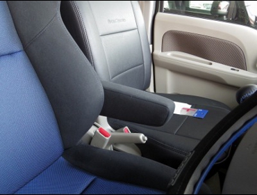 SUZUKI�@�G�u���B�@DA17V�i2019�N�j�@�Ɂ@RECARO�i���J���j�@SR-7F�@GK100�@BK/�u���[�@�A�[�����X�g�t���@����