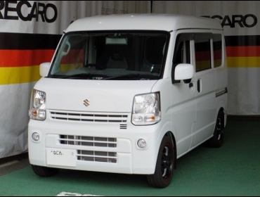 SUZUKI�@�G�u���B�@DA17V�i2019�N�j�@�Ɂ@RECARO�i���J���j�@LX-F�@IN110�@BK�@�A�[�����X�g�t���@����