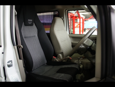 SUZUKI�@�G�u���B�@DA64V�i2012�N4���j�@�Ɂ@RECARO�i���J���j�@LX-F�@IN110�@BK�iA/R�^�C�v�j�@����