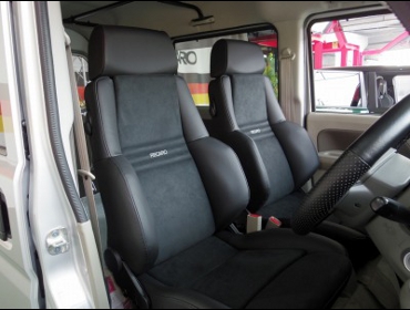 SUZUKI�@�G�u���B�@�o���@DA17V�i2018�N�j�@�Ɂ@RECARO�i���J���j�@�I���\�y�hDL220HV�@�~���E�@�ɑ���