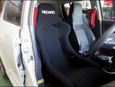 SUZUKI スイフトスポーツ ZC31S（2006年） に RECARO（レカロ） SP-G