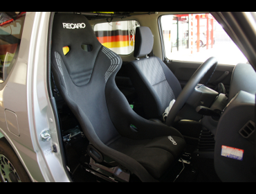 SUZUKI�@�W���j�[�@JB23�@�Ɂ@RECARO�i���J���j�@RS-GS�@BK�@����