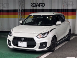 SUZUKI�@�X�C�t�g�X�|�[�c�@ZC33S�@�Ɂ@RECARO�i���J���j�@RS-G�@GK�@BK/RED�@����