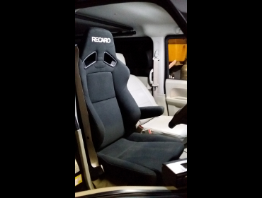 SUZUKI�@�G�u���B���S���@DA17W�i2017�N�j�@�Ɂ@RECARO�i���J���j�@SR-7F�@KK100�@BK�@�A�[�����X�g�t���@����