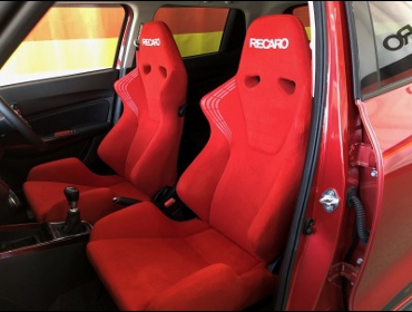 SUZUKI�@�X�C�t�g�X�|�[�c�@ZC33S�i2018�N�j�@�Ɂ@RECARO�i���J���j�@SR-6�@KK100S�@RED�@�~���E�@����