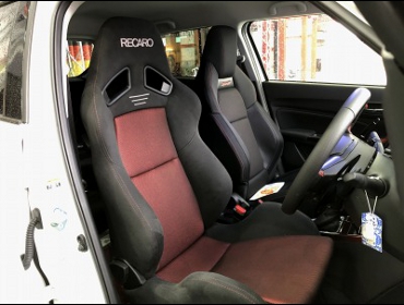 SUZUKI�@�X�C�t�g�X�|�[�c�@ZC33S�i2019�N�j�@�Ɂ@SR-7�@GK100�@BK/RED�@����