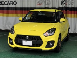 SUZUKI�@�X�C�t�g�X�|�[�c�@ZC33S�i2018�N�j�@�Ɂ@RECARO�i���J���j�@SR-6�@GK100S�@BK/RED�@����