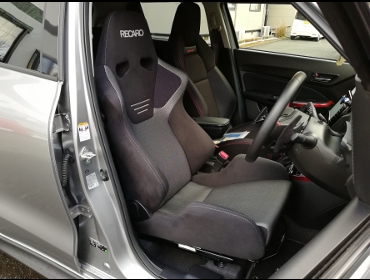SUZUKI�@�X�C�t�g�X�|�[�c�@ZC33S�@�Ɂ@RECARO�i���J���j�@SR-6�@GK100S�@BK/SIL�@�V�[�g�q�[�^�[�t���@����