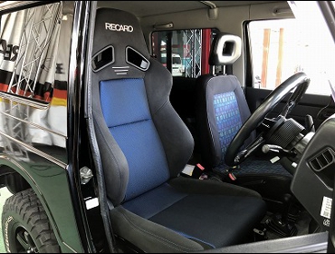 SUZUKI�@�W���j�[�@JA22�i1995�N�j�@�Ɂ@RECARO�i���J���j�@SR-7F�@GK100�@BK/�u���[�@����