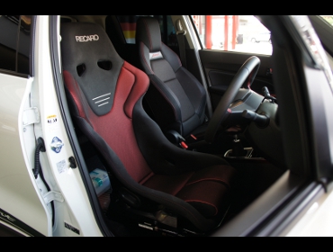 SUZUKI�@�X�C�t�g�X�|�[�c�@ZC33S�i2020�N�j�@���J���@RS-G�@GK�@BK/RED�@�V�[�g�q�[�^�[�t���@����