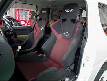 SUZUKI�@�W���j�[�@JB23W�i2015�N6���j�@�Ɂ@RECARO�i���J���j�@RS-G�@GK�@BK/RED�@�V�[�g�q�[�^�[�t���@���@SR-6�@GK100S�@BK/RED�@�V�[�g�q�[�^�[�t���@����