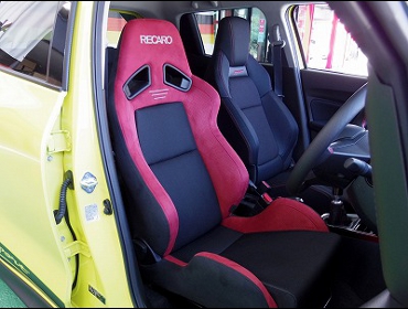 SUZUKI�@�X�C�t�g�X�|�[�c�@ZC33S�i2020�N�j�@�Ɂ@RECARO�i���J���j�@SR-7�@GU100H�@RED�@�V�[�g�q�[�^�[�t���@����