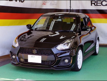 SUZUKI�@�X�C�t�g�X�|�[�c�@ZC33S�@�Ɂ@RECARO�i���J���j�@TS-G�@GK�@BK/RED�@����