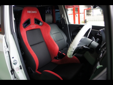 SUZUKI�@���S��R�@MH34S�i2014�N�j�@�Ɂ@RECARO�i���J���j�@SR-7�@GU100�@RED�@����