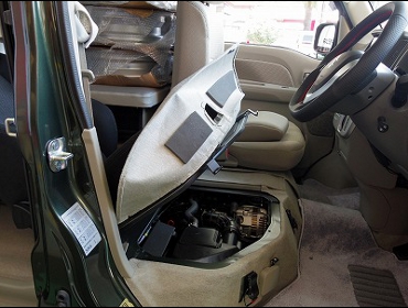 SUZUKI�@�G�u���B���S���@DA17W�i2019�N�j�@�Ɂ@RECARO�i���J���j�@SR-7F�@GK100�@BK/SIL�@�V�[�g�q�[�^�[�t���@����