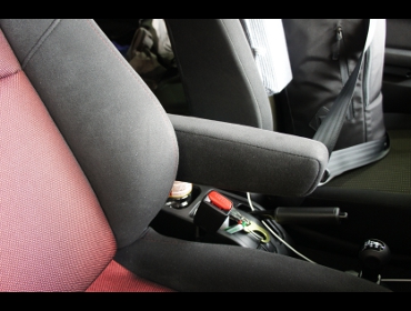 SUZUKI�@�W���j�[�@JB64W�i2020�N�j�@�Ɂ@RECARO�i���J���j�@SR-7F�@GK100�@B/RED�@�V�[�g�q�[�^�[�t���@����