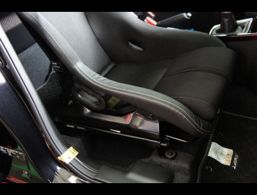 SUZUKI�@�X�C�t�g�X�|�[�c�@ZC33S�@�Ɂ@RECARO�i���J���j�@RS-G�@GK�@BK/BK�@����