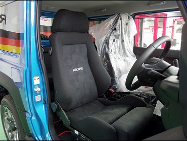 SUZUKI�@�W���j�[�@JB64W�i2020�N�j�@�Ɂ@RECARO�i���J���j�@�G���S���hLD�@BK�@�V�[�g�q�[�^�[�t���@����