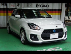 SUZUKI�@�X�C�t�g�X�|�[�c�@ZC33S�@�Ɂ@RECARO�i���J���j�@SR-6�@GK100S�@BK/�u���[�@����