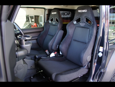 SUZUKI�@�W���j�[�@JB74�@�Ɂ@RECARO�i���J���j�@SR-7F�@GU100H�@BK�@A/R�@�V�[�g�q�[�^�[�t���@����