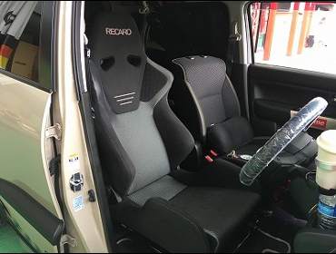 SUZUKI�@�N���X�r�[�@MN71S�i2018�N�j�@�Ɂ@RECARO�i���J���j�@SR-6�@GK100S�@BK/SIL�@����