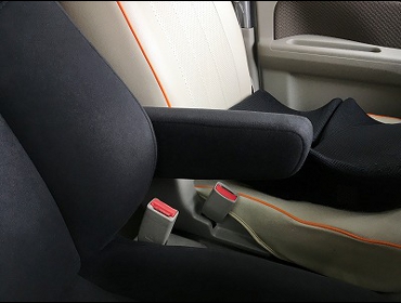 SUZUKI�@�G�u���B�@DA17W�i2018�N�j�@�Ɂ@RECARO�i���J���j�@SR-7F�@KK100�@BK�@�A�[�����X�g�t���@����