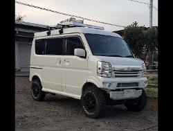 SUZUKI�@�G�u���B���S���@DA17W�i2020�N�j�@�Ɂ@RECARO�i���J���j�@SR-7F�@GU100�@BK/RED�@����