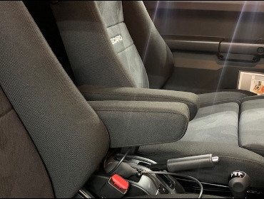 SUZUKI�@�W���j�[�V�G���@JB74�@�Ɂ@RECARO�i���J���j�@�G���S���hMV�@BK�@�V�[�g�q�[�^�[�t���@�A�[�����X�g�t���@�~���E�@����