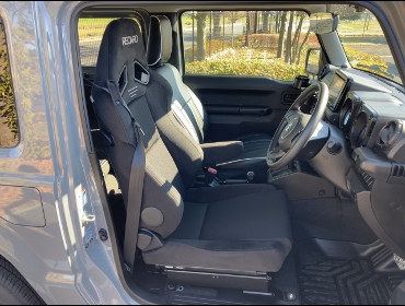 SUZUKI�@�W���j�[�@JB64W�i2019�N�j�@�Ɂ@RECARO�i���J���j�@SR-7F�@GU100H�@BK�@�V�[�g�q�[�^�[�t���@����