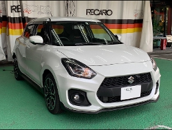 SUZUKI�@�X�C�t�g�X�|�[�c�@ZC33S�i2020�N�j�@�Ɂ@RECARO�i���J���j�@SR-7F�@GK100�@BK/RED�@�A�[�����X�g�t���@����
