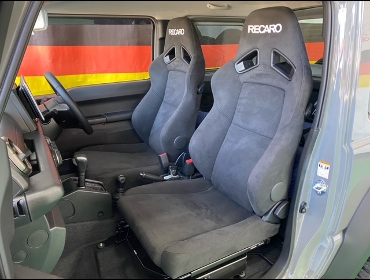 SUZUKI�@�W���j�[�V�G���@JB74W�i2021�N�j�@�Ɂ@RECARO�i���J���j�@SR-7F�@KK100�@BK�@A/R�@�V�[�g�q�[�^�[�t���@�~���E�@����