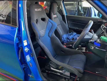 SUZUKI�@�X�C�t�g�X�|�[�c�@ZC33S�i2019�N�j�@�Ɂ@RECARO�i���J���j�@RS-G�@GK�@BK/�u���[�@����