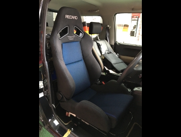 SUZUKI�@�W���j�[�@JB23�@10�^�@�Ɂ@RECARO�i���J���j�@SR-7�@GK100�@BK/�u���[�@�V�[�g�q�[�^�[�t���@����