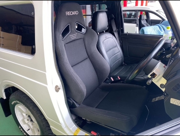 SUZUKI�@�W���j�[�@JA11V�i1995�N�j�@�Ɂ@RECARO�i���J���j�@SR-7F�@GK100�@BK/BK�@����