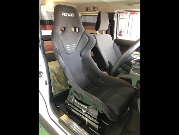 SUZUKI�@�W���j�[�V�G���@JB74�i2019�N�j�@�Ɂ@RECARO�i���J���j�@TS-G�@GK�@BK/BK�@����