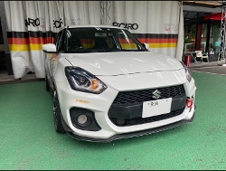 SUZUKI�@�X�C�t�g�X�|�[�c�@ZC33S�@�Ɂ@RECARO�i���J���j�@RS-G�@GK�@BK/RED�@����