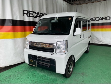 SUZUKI�@�G�u���B�@DA17V�i2019�N�j�@�Ɂ@RECARO�i���J���j�@SR-7F�@GK100�@BK/RED�@�A�[�����X�g�t���@����