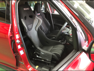 SUZUKI�@�X�C�t�g�@ZC33S�@�Ɂ@RECARO�i���J���j�@RS-G�@GK�@BK/SIL�@����