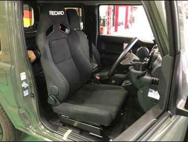 SUZUKI�@�W���j�[�@JB64�@�Ɂ@RECARO�i���J���j�@SR-7F�@KK100�@BK�@�V�[�g�q�[�^�[�t���@����