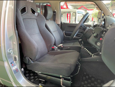 SUZUKI�@�W���j�[�@JB23W�i2014�N�j�@�Ɂ@RECARO�i���J���j�@SR-7F�@KK100�@BK�@����