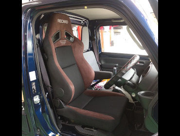 SUZUKI�@�L�����B�g���b�N�@DA16T�@�Ɂ@RECARO�i���J���j�@SR-7F�@GU100�@�u���E���@�A�[�����X�g�t���@����