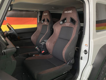 SUZUKI�@�W���j�[�V�G���@JB74�@�Ɂ@RECARO�i���J���j�@SR-7F�@GU100H�@�u���E���@�~���E�@����