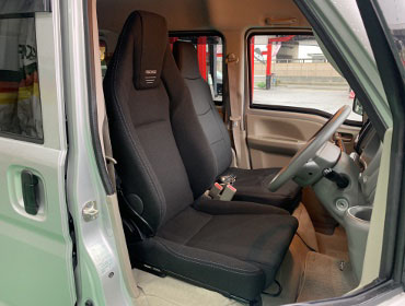 SUZUKI�@�G�u���B�o���@DA17V�i2018�N�j�@�Ɂ@RECARO�i���J���j�@LX-F�@TR�@NN�@BK�@�A�[�����X�g�t���@����