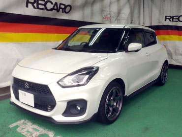 SUZUKI�@�X�C�t�g�X�|�[�c�@ZC33S�i2019�N�j�@�Ɂ@RECARO�i���J���j�@SR-7F�@GK100�@BK/SIL�@����